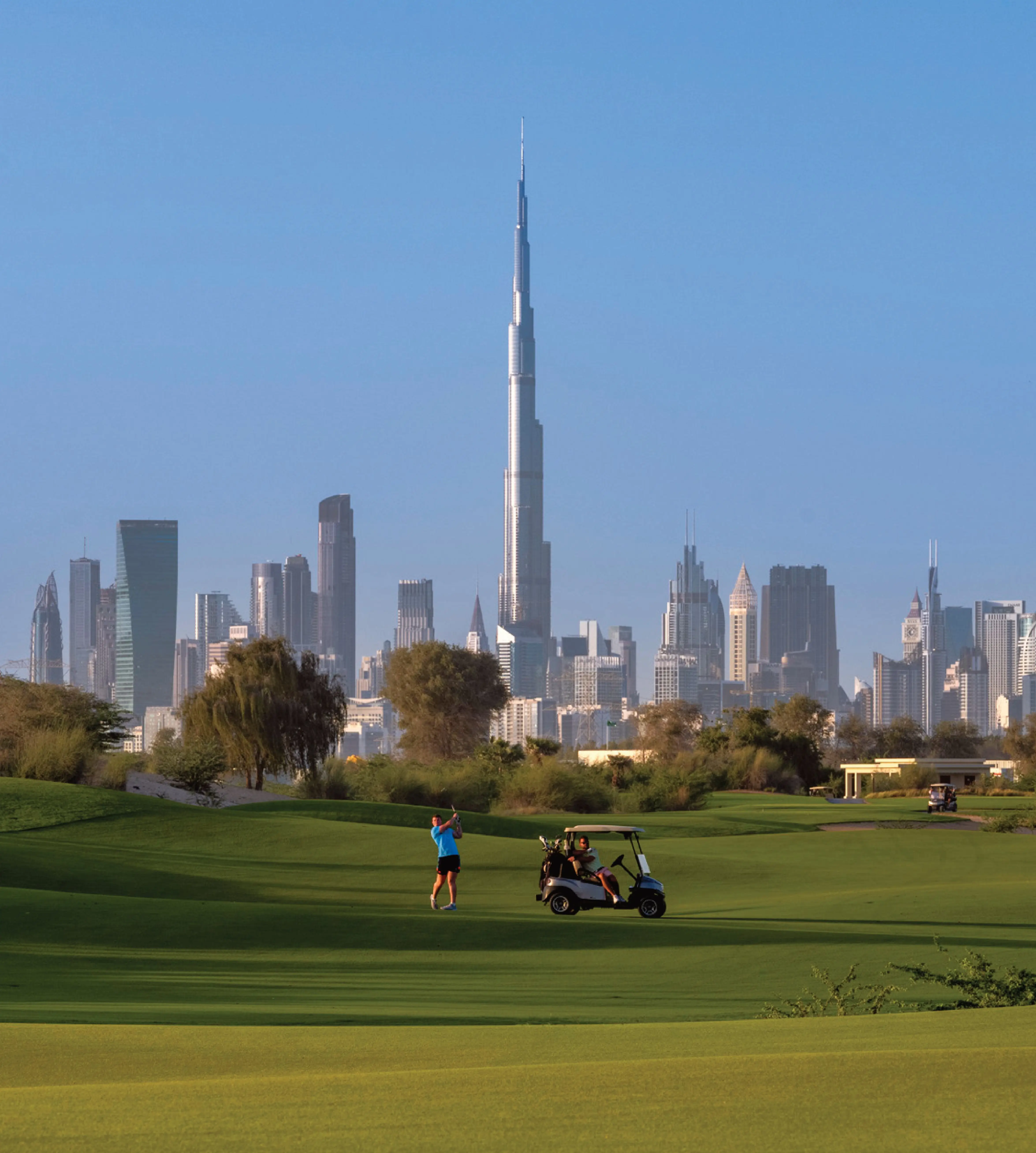 Golf Hillside landscaped arrival architecture