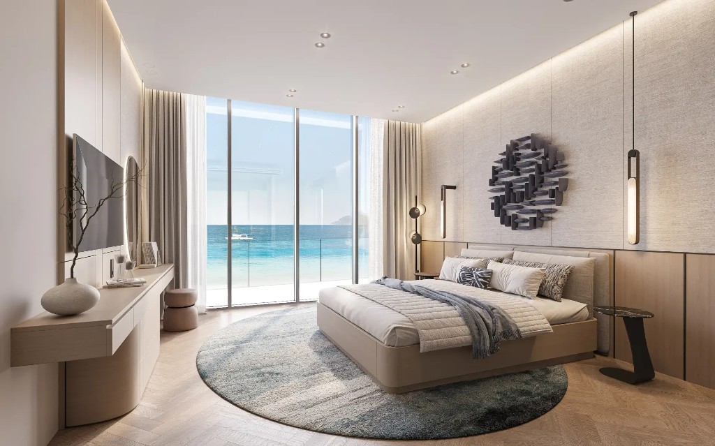 Master bedroom with sea view at Sheraton Residences Al Marjan Island