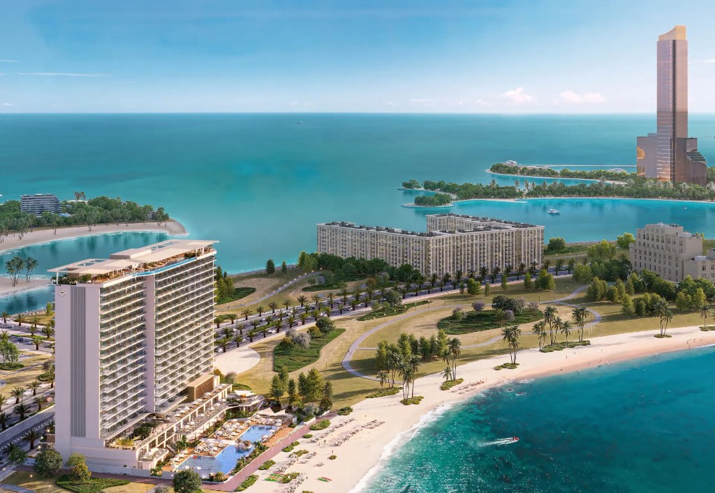 Open-plan living and dining at Sheraton Residences Al Marjan Island