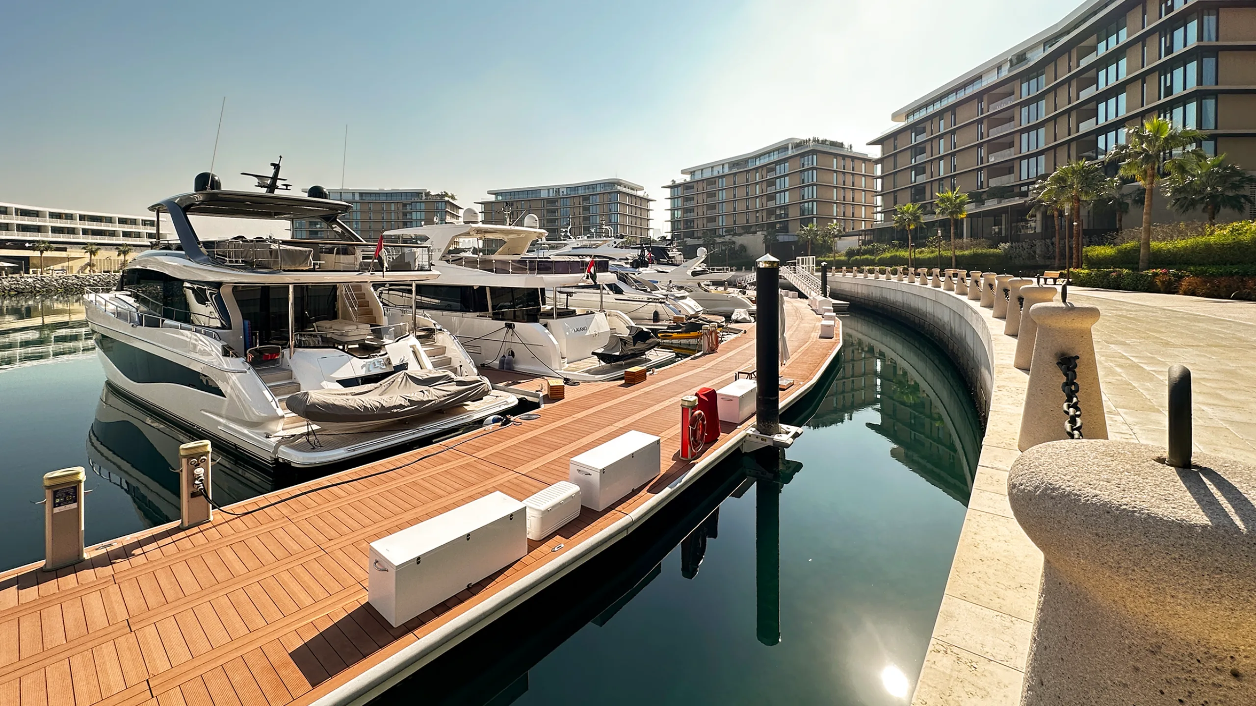 Luxury yachts at the marina on Jumeirah Bay Island near Sea Mirror villas